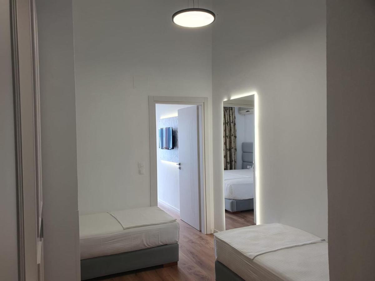 Murati Suites Саранда Екстер'єр фото