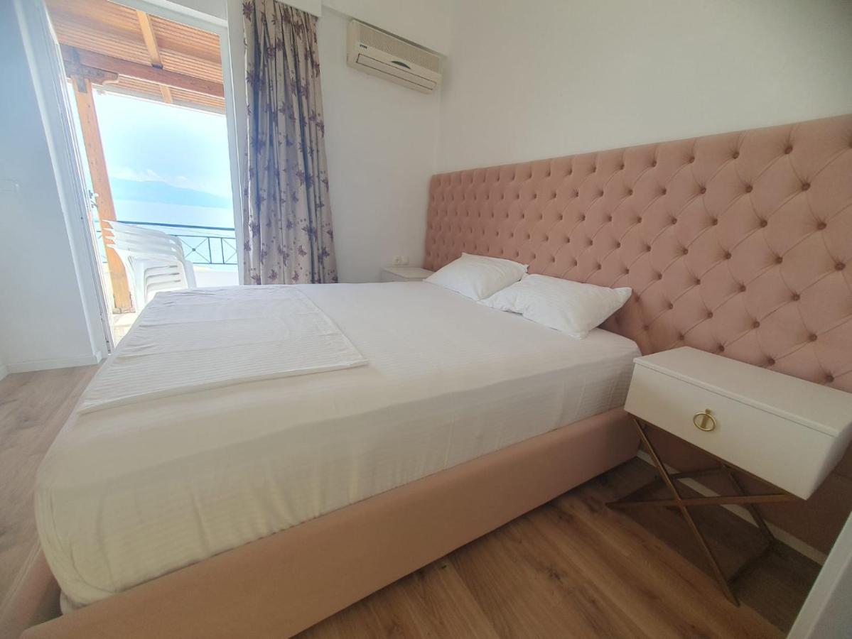 Murati Suites Саранда Екстер'єр фото